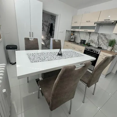 Peti Centrum Apartament